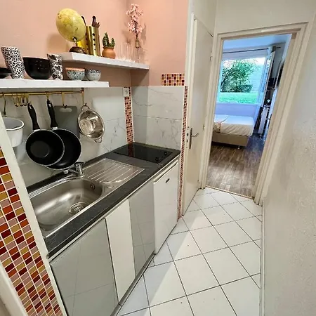 Studio Situe A 5 Min Du Chateau De Versailles Et Stationnement Gratuit Exterior photo